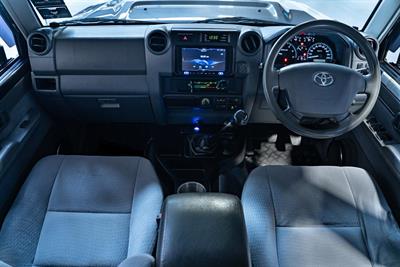 2019 Toyota Landcruiser - Thumbnail