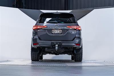 2021 Toyota Fortuner - Thumbnail