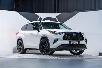 2021 Toyota Highlander - Thumbnail