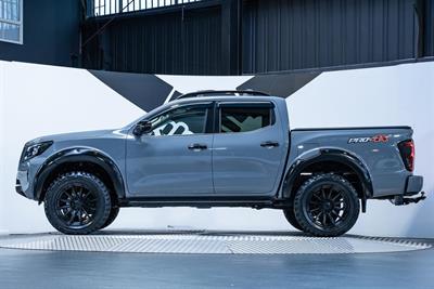 2021 Nissan Navara - Thumbnail