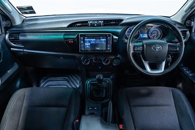 2017 Toyota Hilux - Thumbnail