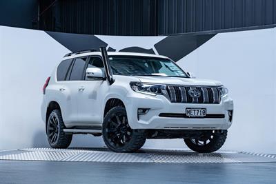 2019 Toyota Landcruiser Prado - Thumbnail