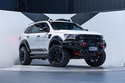 2019 Ford Everest - Thumbnail