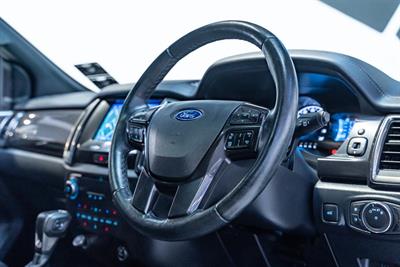 2019 Ford Everest - Thumbnail