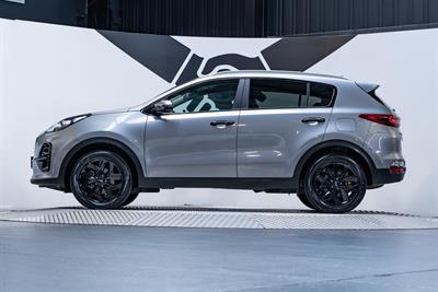 2021 Kia Sportage - Thumbnail