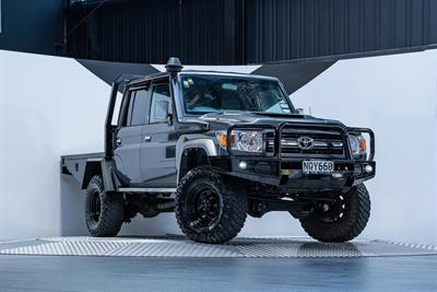 2021 Toyota Landcruiser - Thumbnail