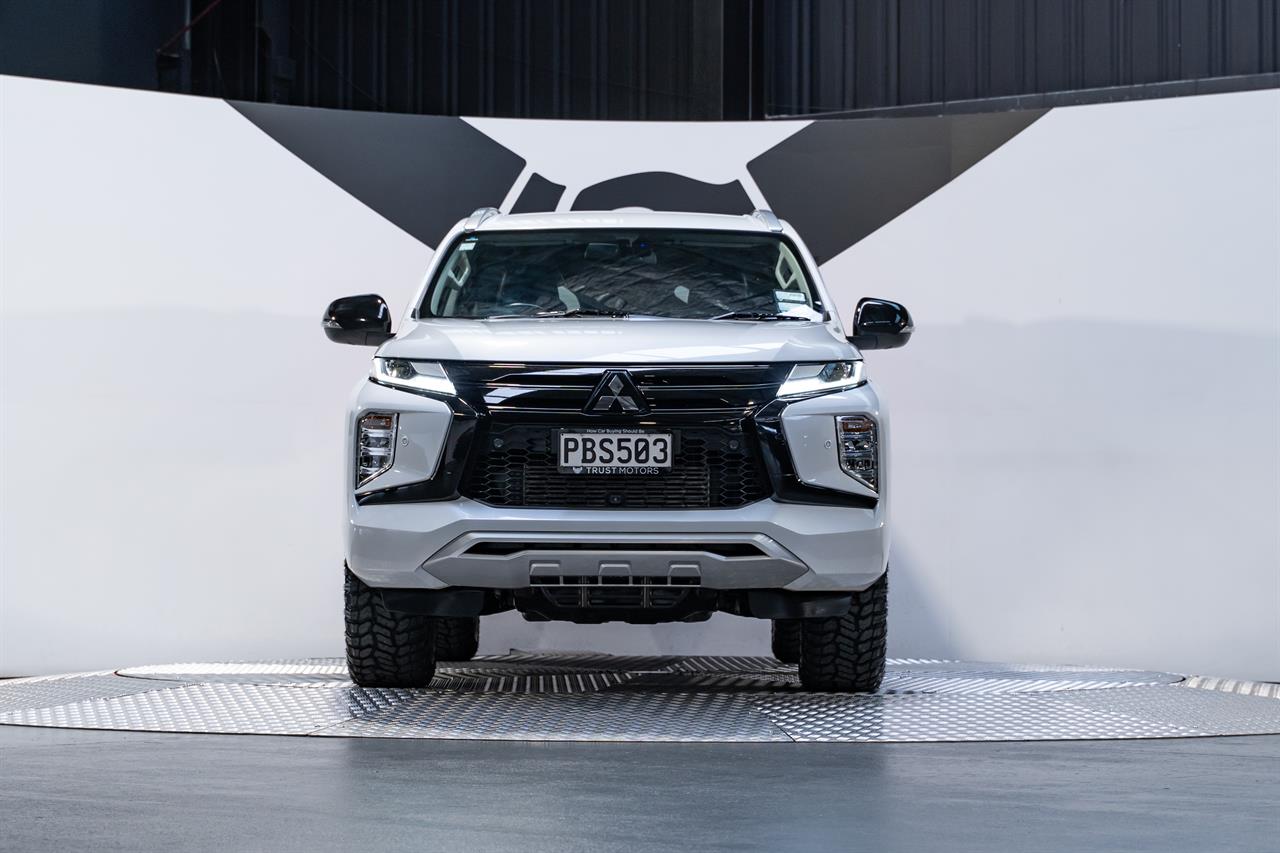 2022 Mitsubishi Pajero Sport