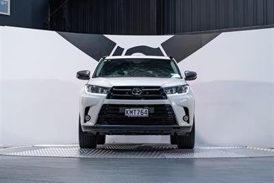 2017 Toyota Highlander - Thumbnail